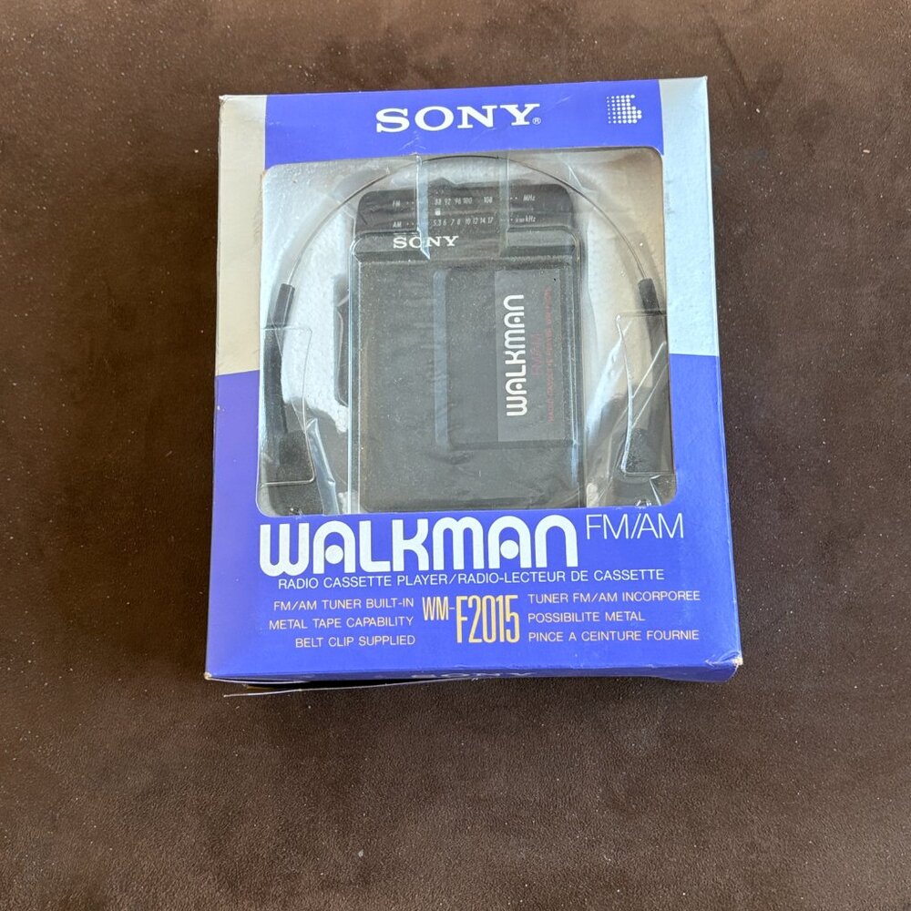 Sony Walkman WM-F2015 in Original Box